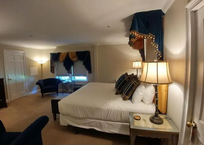 Hydrangea House Inn